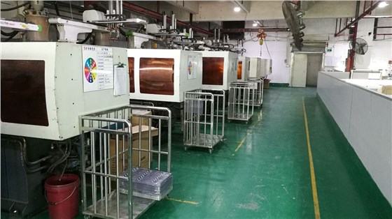 博騰納-10年專注藍(lán)牙耳機外殼、藍(lán)牙耳機注塑加工