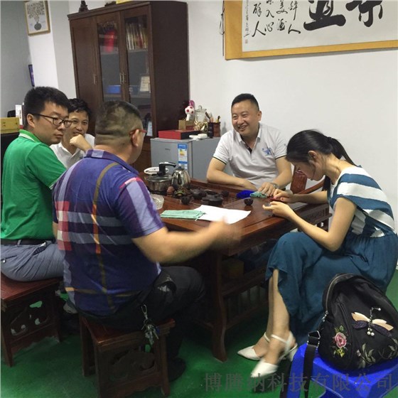 博騰納-10年專業(yè)藍(lán)牙耳機(jī)注塑加工，藍(lán)牙耳機(jī)定制