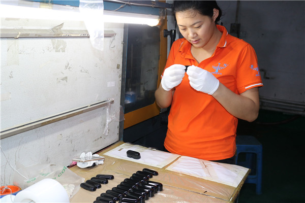 深圳塑膠模具廠：博騰納匠心獨運，打造品質(zhì)模具