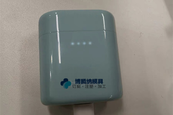 深圳藍牙耳機模具廠哪家行？博騰納獨家技藝有分模線你看不見！