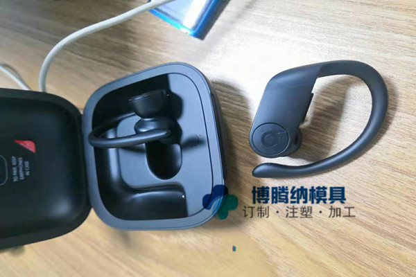 深圳藍(lán)牙耳機(jī)模具廠(chǎng)哪家行？來(lái)博騰納給你看看什么叫專(zhuān)業(yè)
